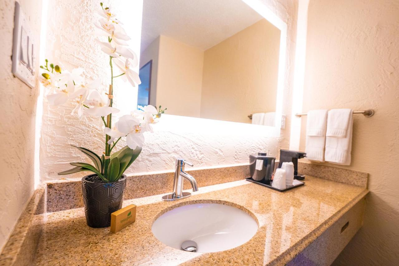 Mai Hana Hotel- Intl Drive, Trademark Collection By Wyndham Williamsburg Luaran gambar